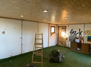 27E2BF1A-250E-42FC-B8A2-13091AB1EB6D